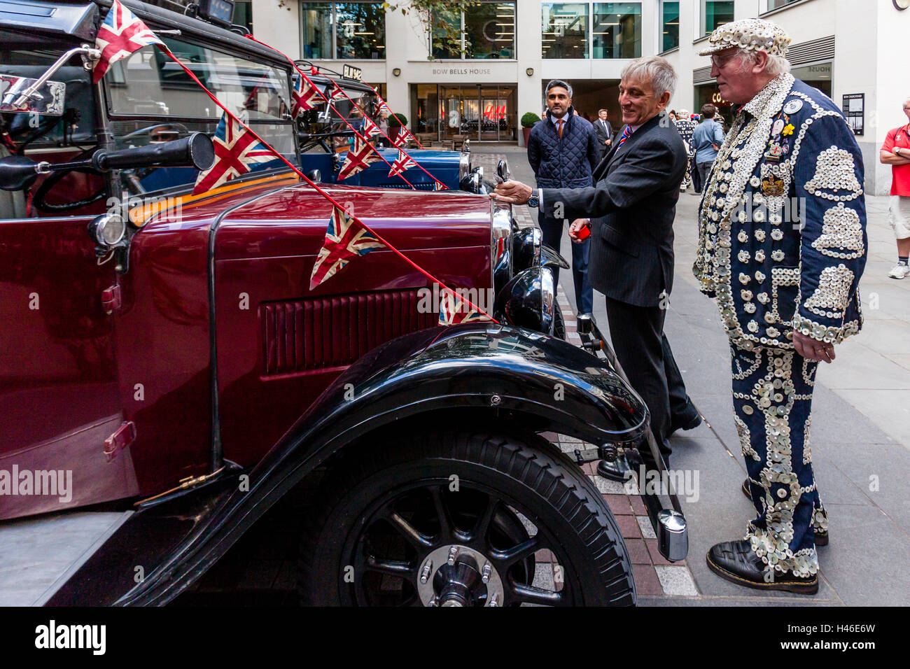 Pearly Kings and Queens Outside The Church Of St MaryleBow (Bow Bells