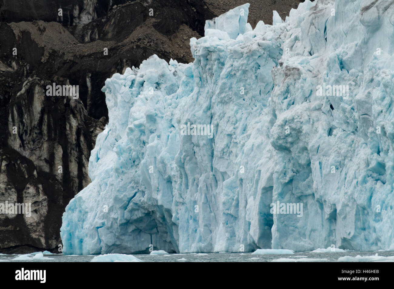 svalbard glaciers near the cost of the islands Stock Photo Alamy