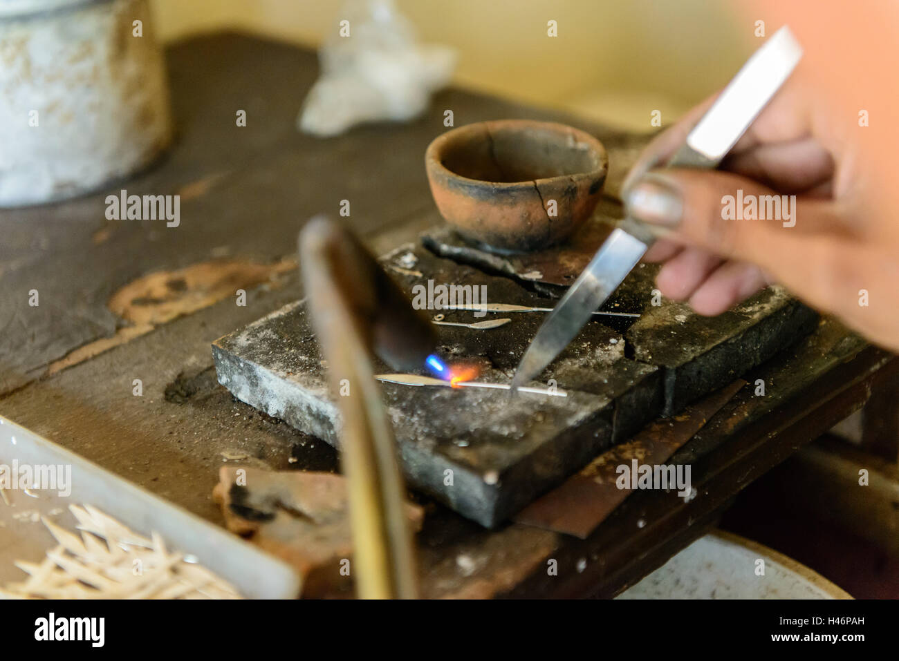 Goldschmied hi-res stock photography and images - Alamy