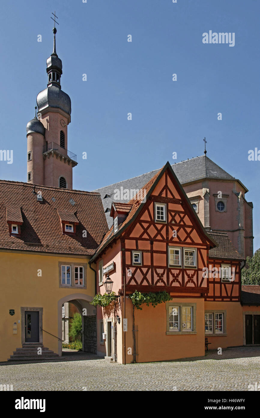 Germany, Bavaria, Eibelstadt, Weinglöckleins tower, military tower, church castle, steeple, half-timbered house, architectural style, military tower, church castle, Old Town, architectural style, half-timbered, Weinglöckleinsturm, passage, heaven, blue, Stock Photo
