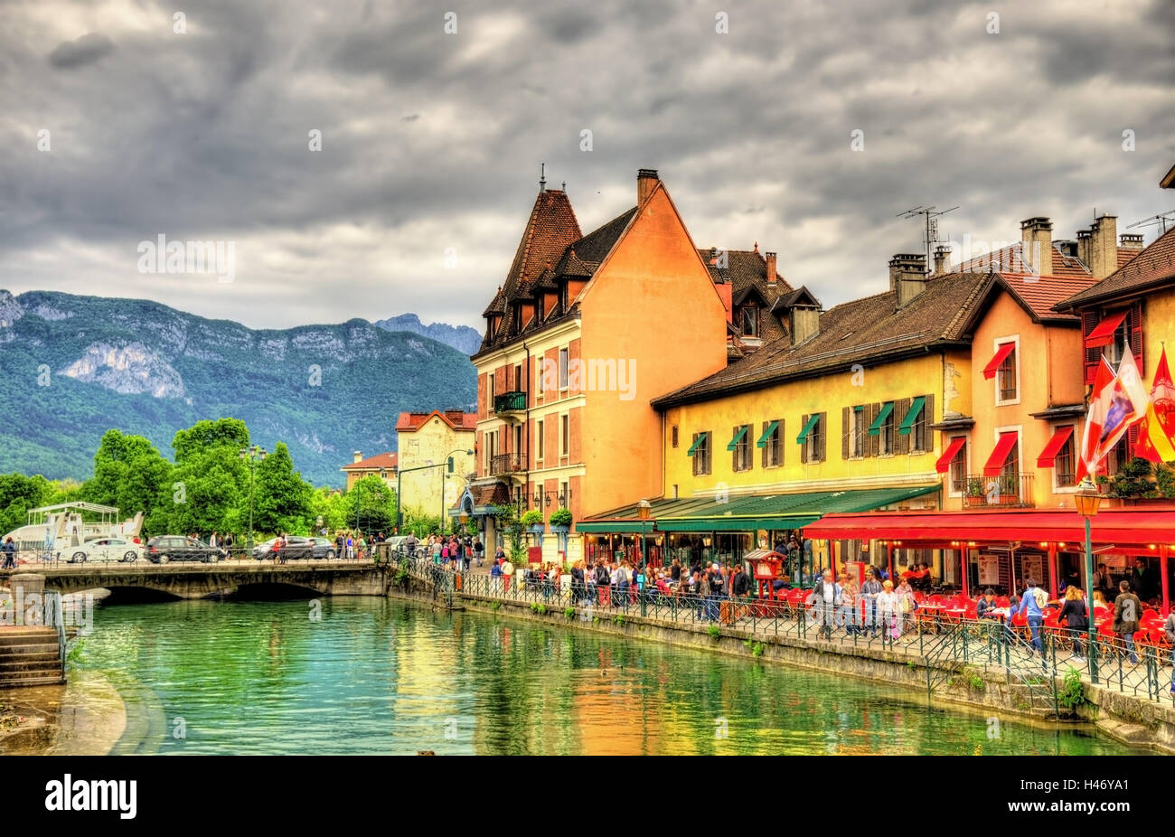 old-palace-and-canal-annecy-france-hi-res-stock-photography-and-images
