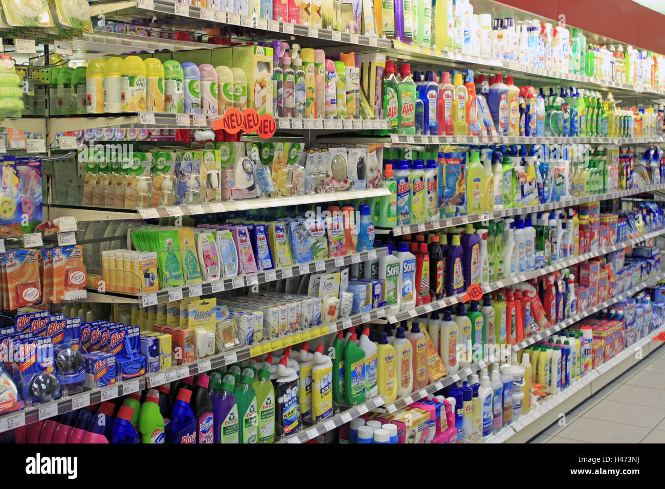 Supermarket shelf, cleaning material, passed away, clean supermarket