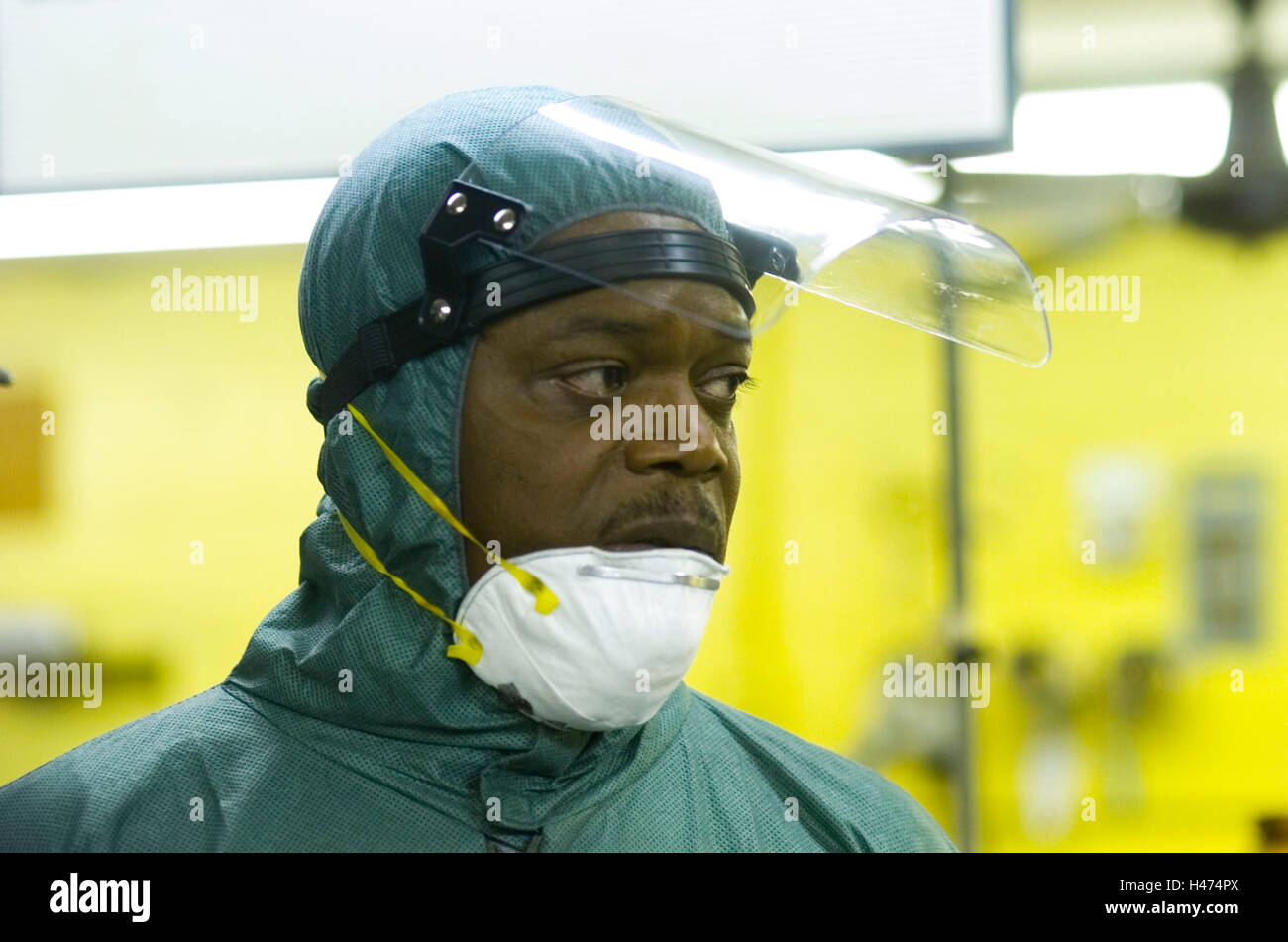 CLEANER (2007)  SAMUEL L JACKSON  RENNY HARLIN (DIR)  MOVIESTORE COLLECTION LTD Stock Photo