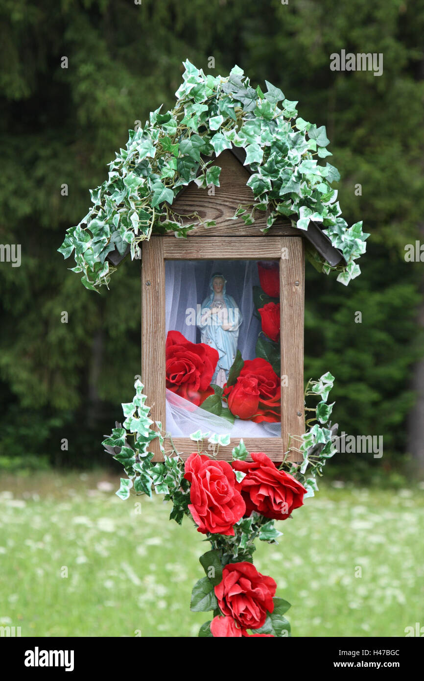 Rose Garden Open Heart Wreath in New Orleans, LA