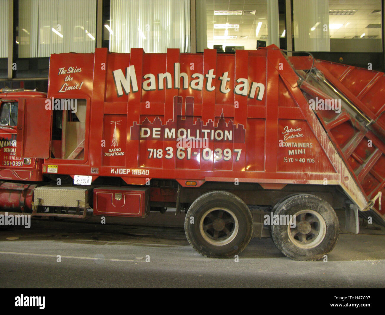The USA, New York city, Manhattan, street, garbage vehicle, disposal