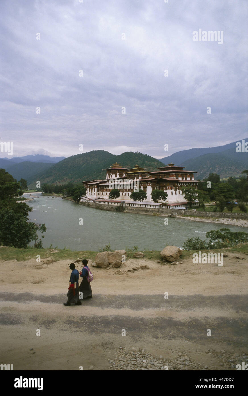 Bhutan, Punakha, cloister fortress Dzong, river, street, passer-by, scenery, Asia, the Himalayas, kingdom, Zentralbhutan, culture, Punakha-Dzong, cloister, cloister facility, cloister castle, fortress, structure, building, historically, architecture, reli Stock Photo