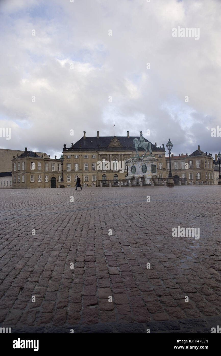 Rococo lock hi-res stock photography and images - Alamy