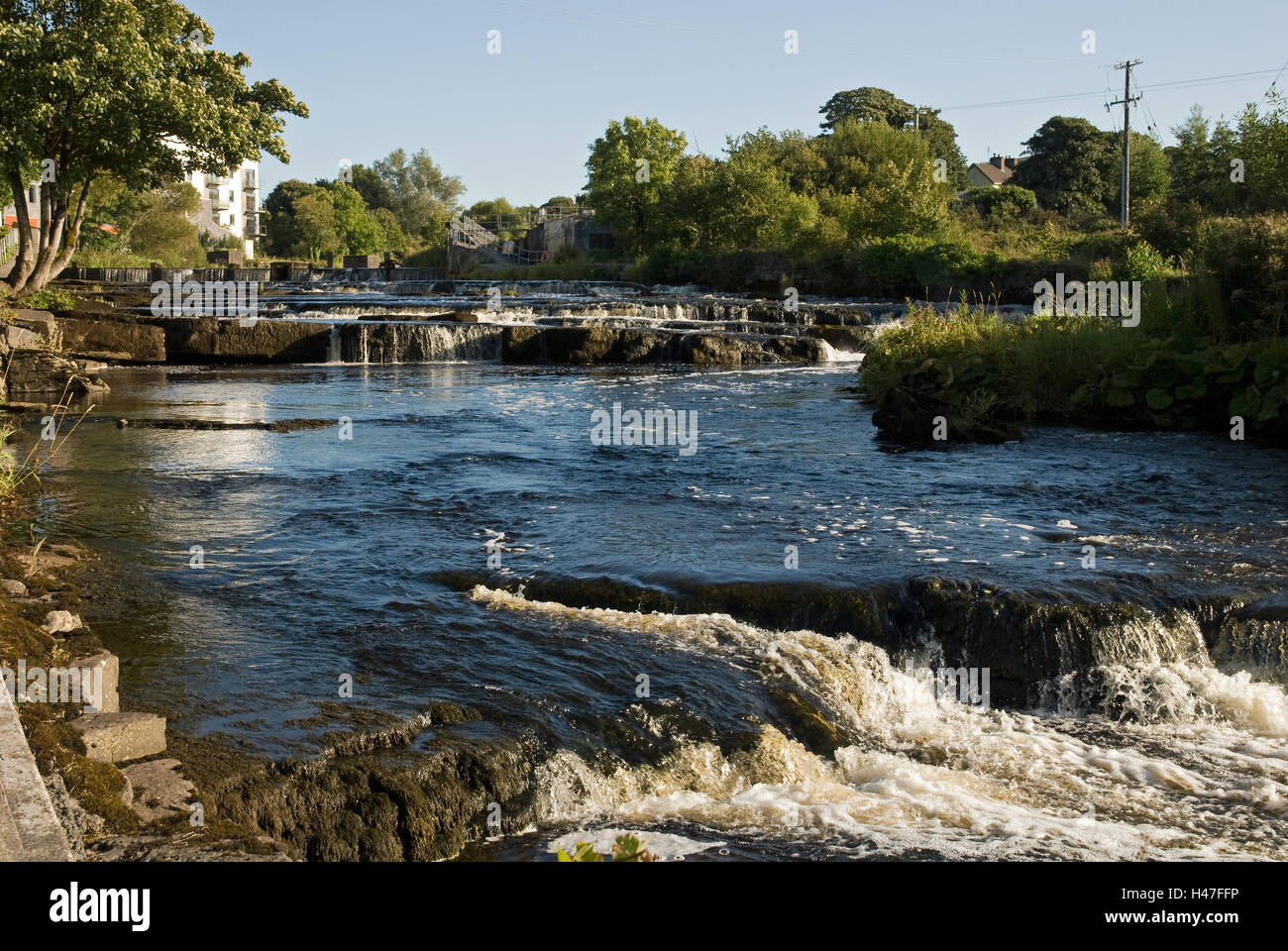 OWENMORE RIVER, BALLYSADARE, SLIGO WHERE POLLEXFEN MILL, OWNED BY POET, DRAMATIST AND NOBEL PRIZE WINNER IN LITERATURE, WILLIAM BUTLER YEATS GRANDFATHER WAS SITUATED. REFERRED TO BY YEATS IN 'THE CELTIC TWILIGHT' Stock Photo