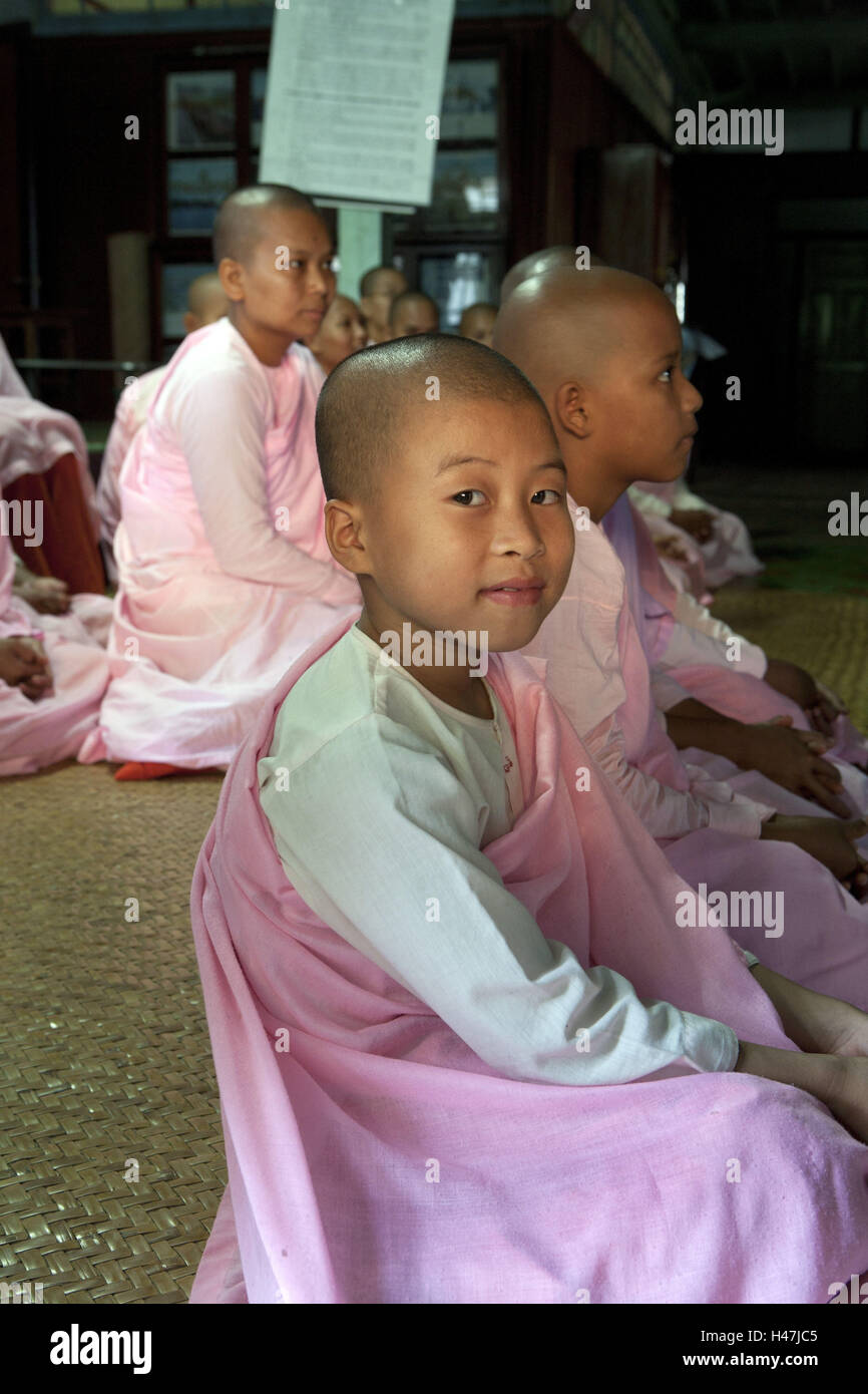 Myanmar Nun s Schoolgirl Stock Photo Alamy