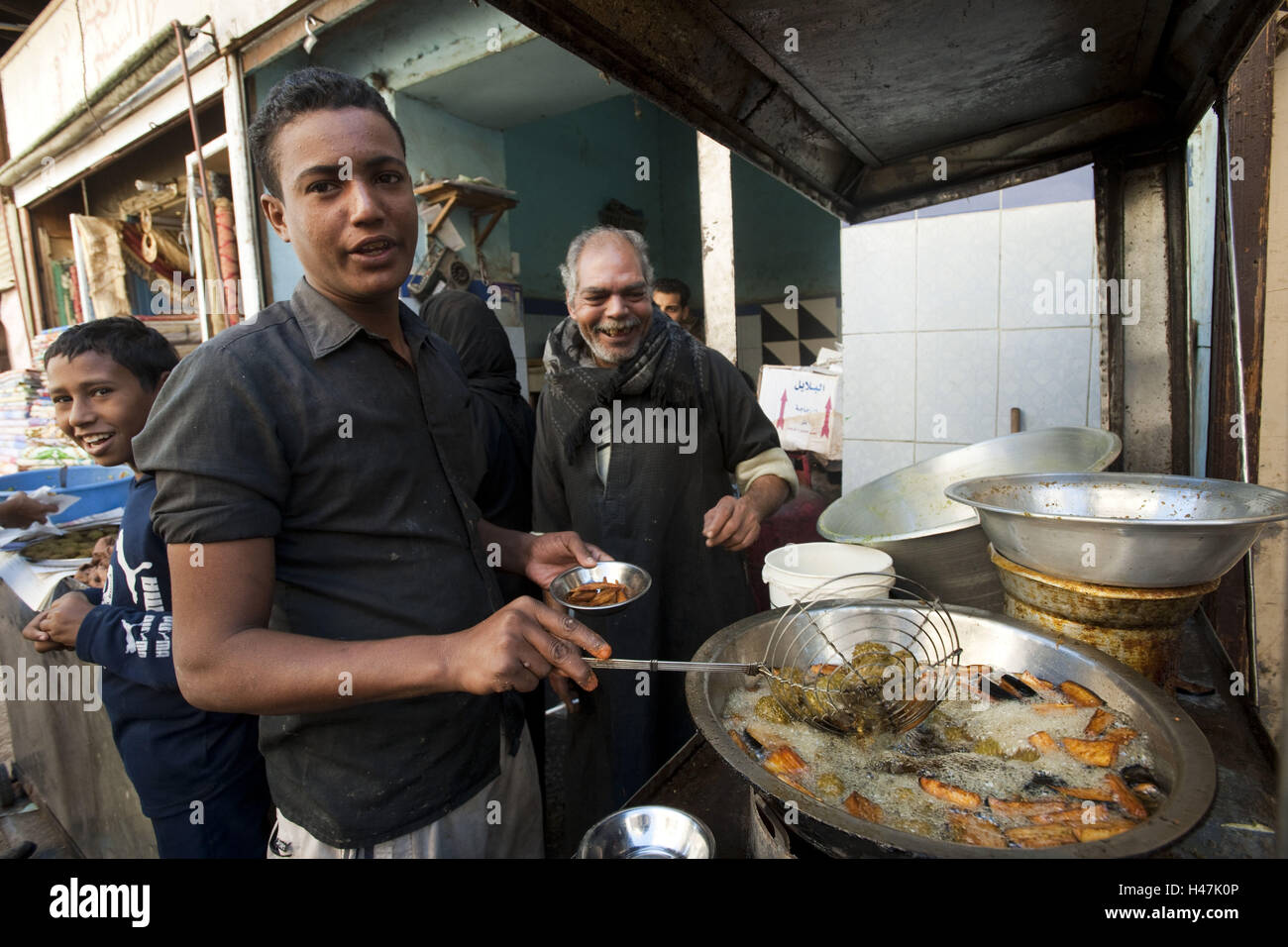 Egypt, Luxor, small bar in the traditional Souk Stock Photo - Alamy