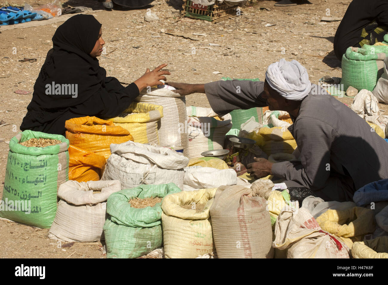 Egypt market woman hi-res stock photography and images - Alamy