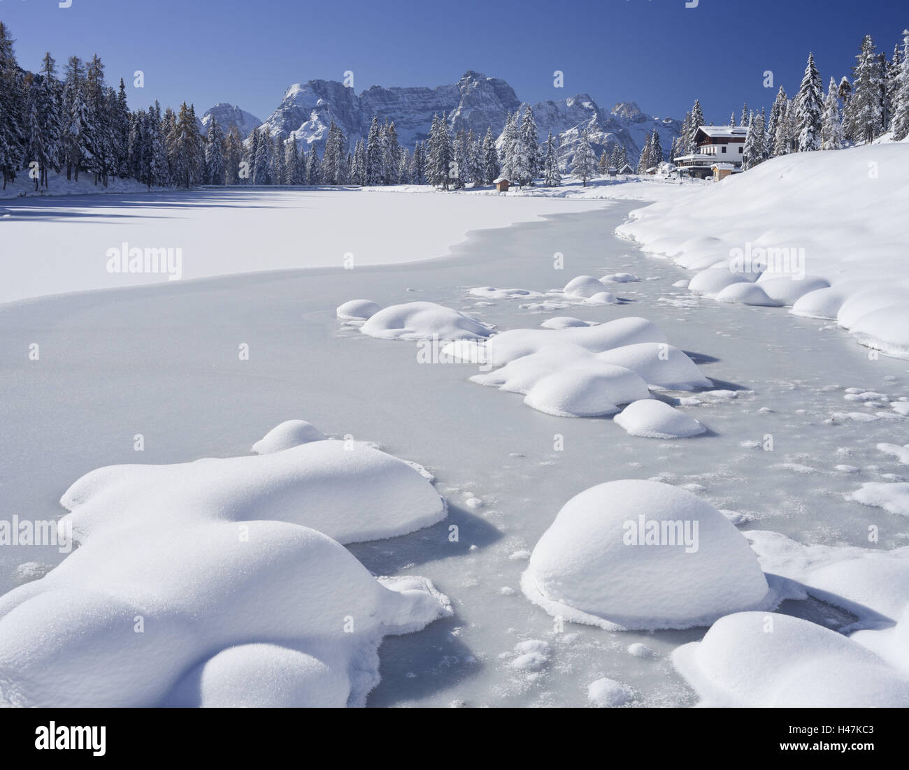 Italy, Veneto, Sextener to dolomites, Lago Antorno, Sorapis, snow, Stock Photo