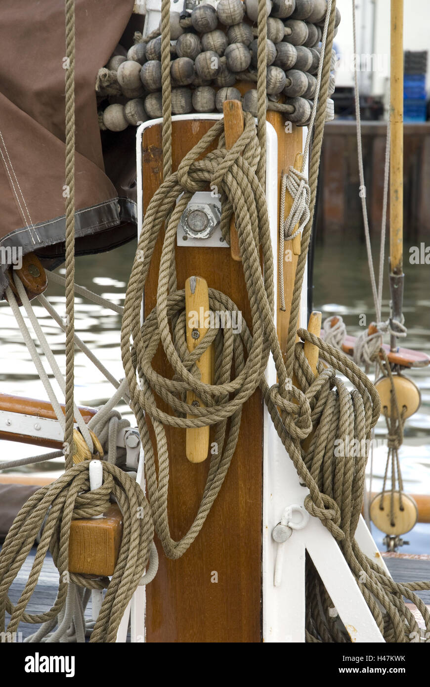 Ship Rope Whip Ropes on a ship Stock Photo - Alamy