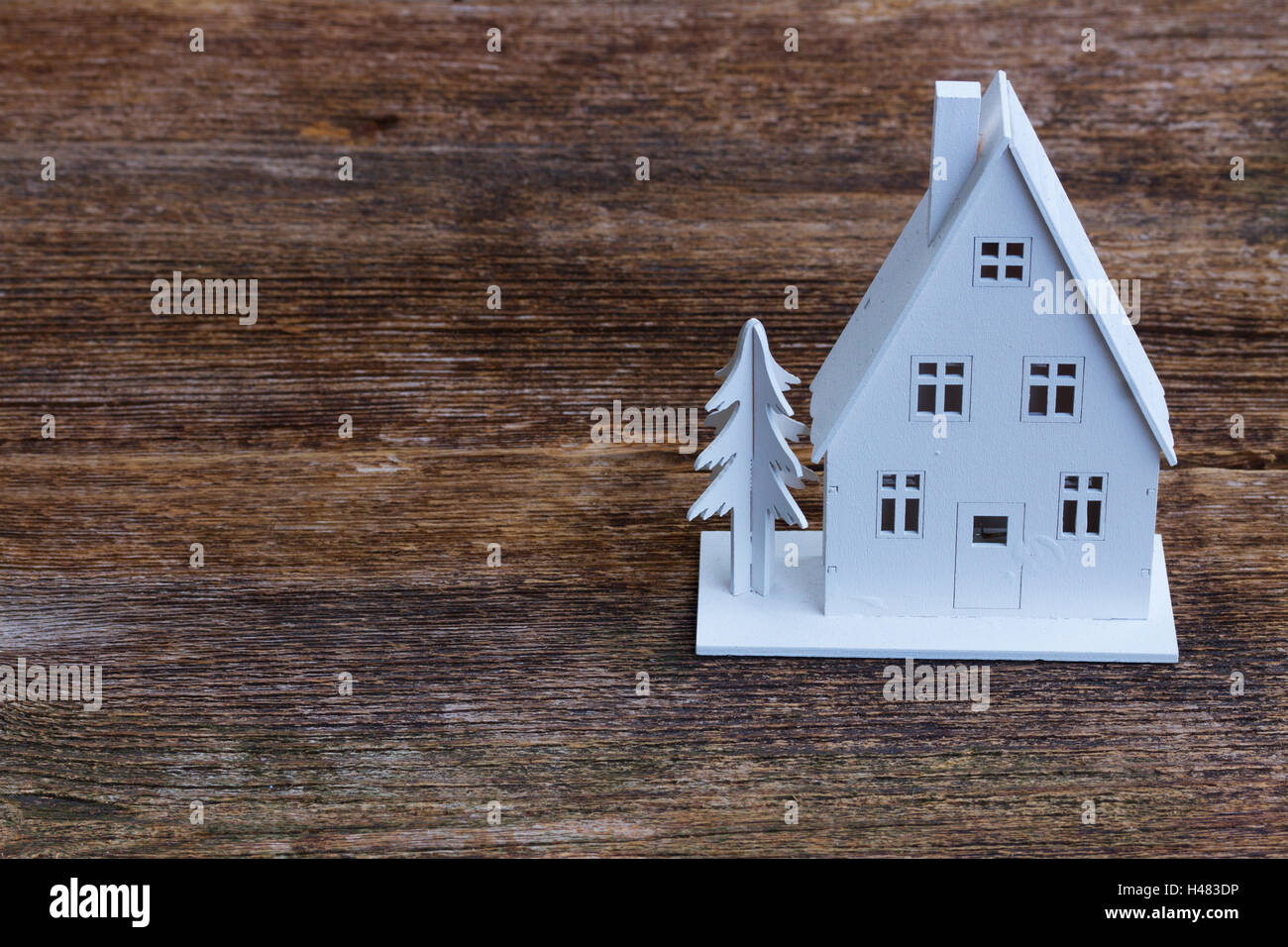 White christmas house Stock Photo Alamy
