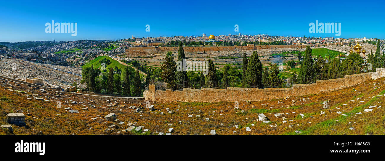 The slopes of the Mount of olive are famous for the ancient Jewish
