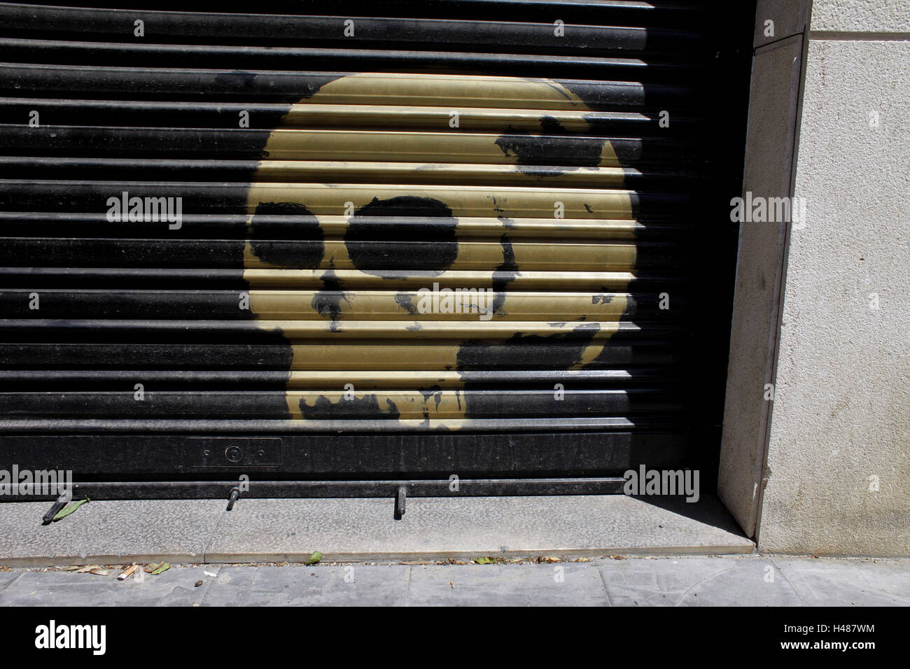 Garage door, skull, graffiti, picture, no people, Europe, Valencia, Spain, closed, gate, rolling gate, death, icon, Stock Photo