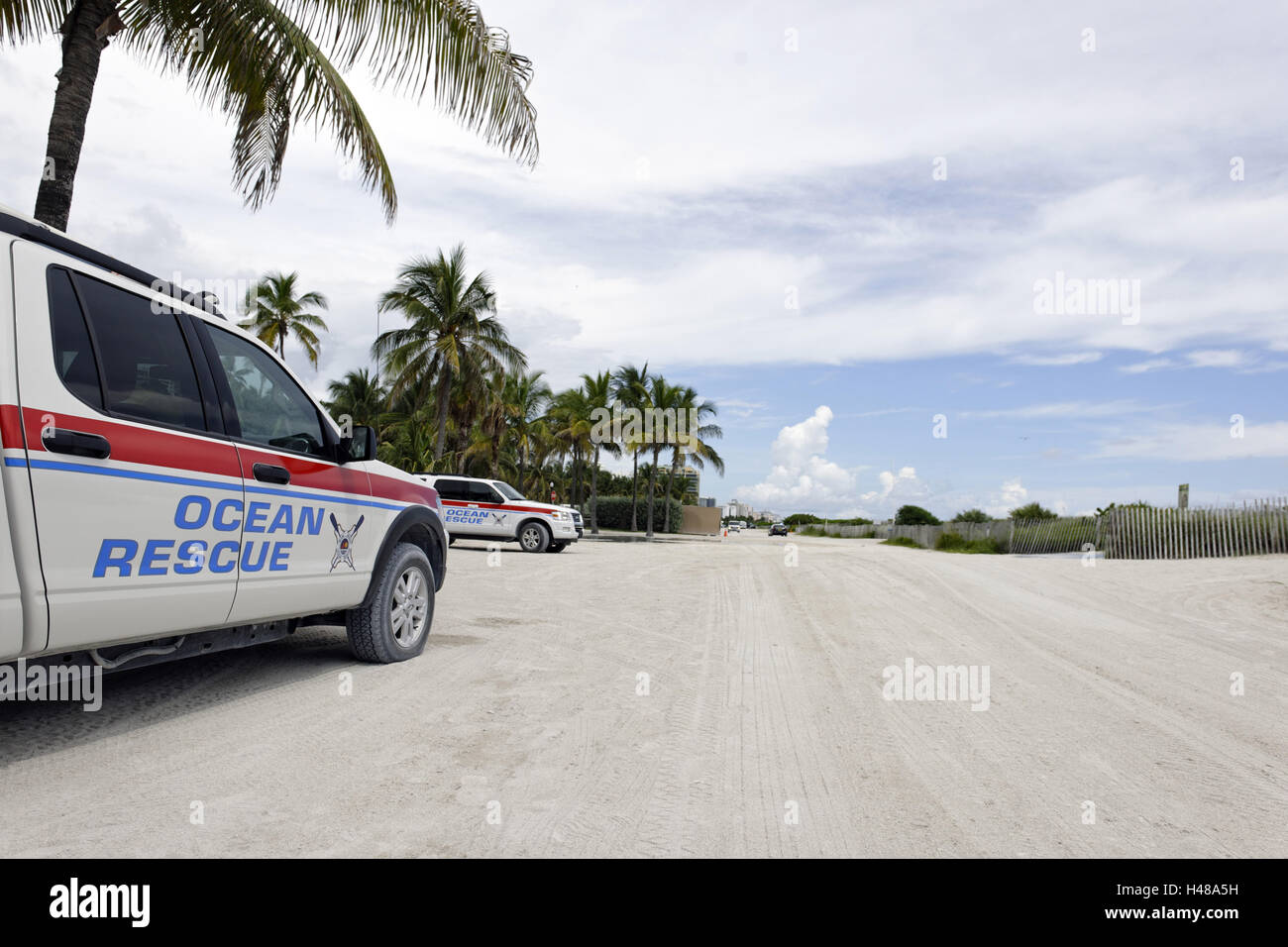 Elegant Parking In Ocean Drive Miami Images
