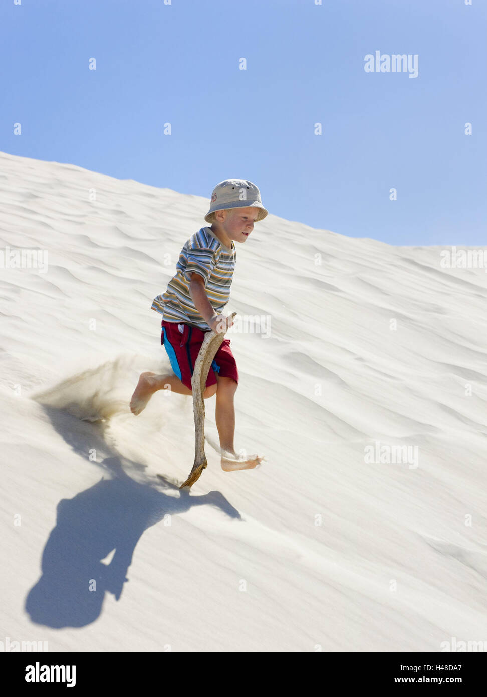 running on sand barefoot