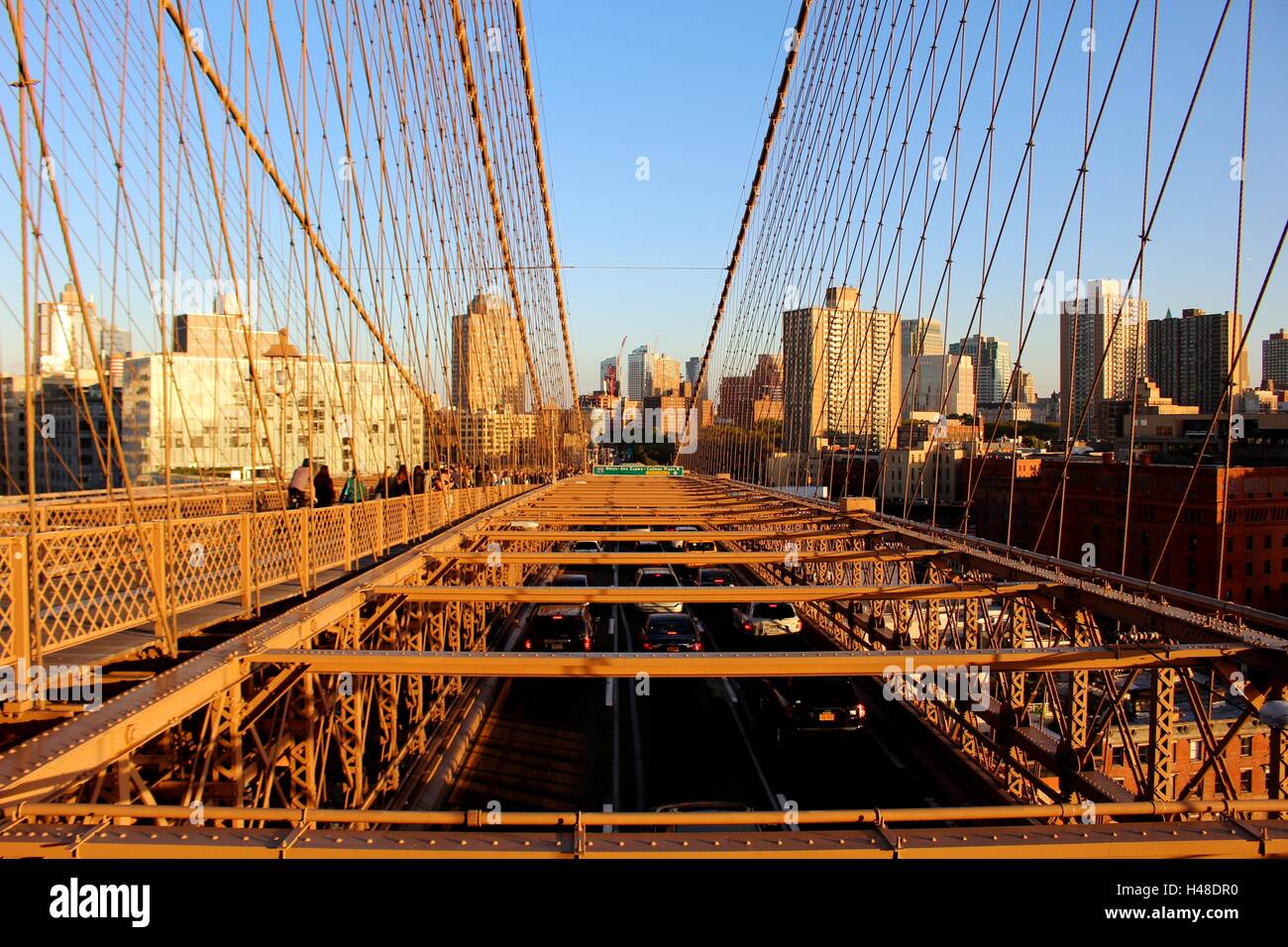 Brooklyn suspension bridge hi-res stock photography and images - Alamy