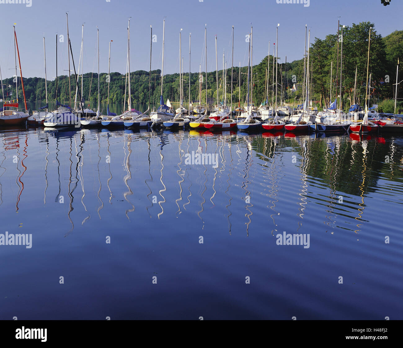 Germany, Schleswig Holstein, Ratzeburg, cathedral lake, yachts