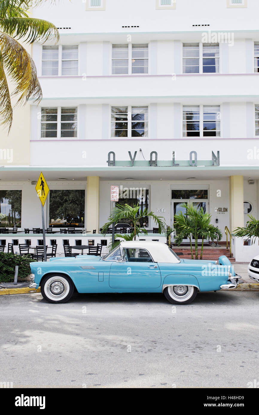 Ford Thunderbird, year of manufacture in 1957, the fifties, American old-timers, hotel of Avalon, Ocean drive, Miami South Beach, kind of Deco District, Florida, USA, Stock Photo