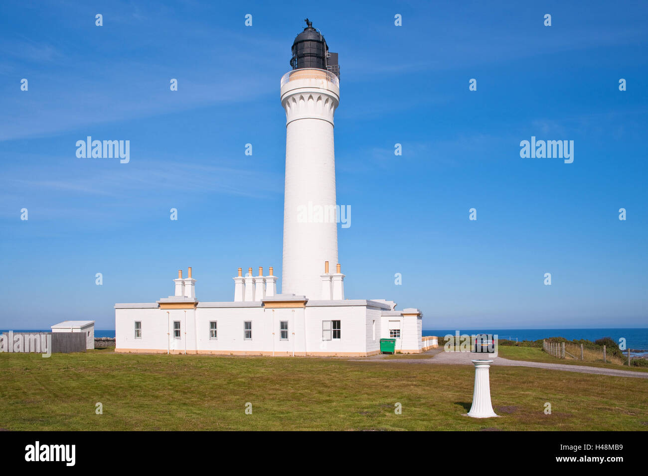covesea-lighthouse-hi-res-stock-photography-and-images-alamy