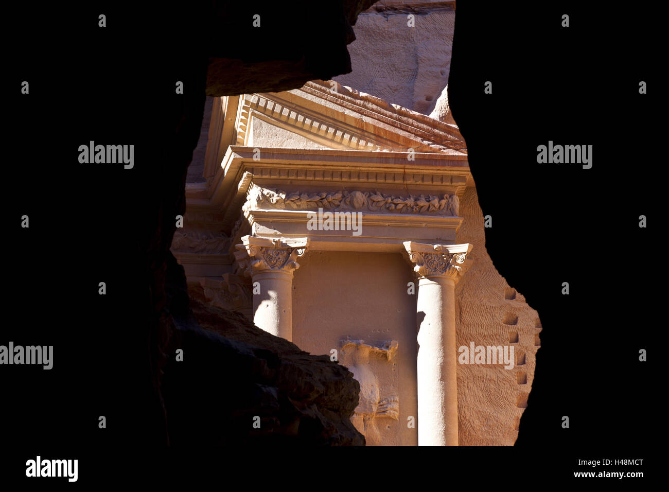 Jordan, rock town Petra, the Siq, the shaft, entrance to the rock town, view at Khazne al-Firaun, treasure house of the Pharaoh, Stock Photo