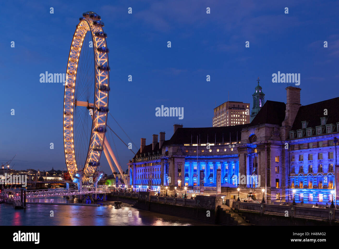 Old county hall hi-res stock photography and images - Alamy