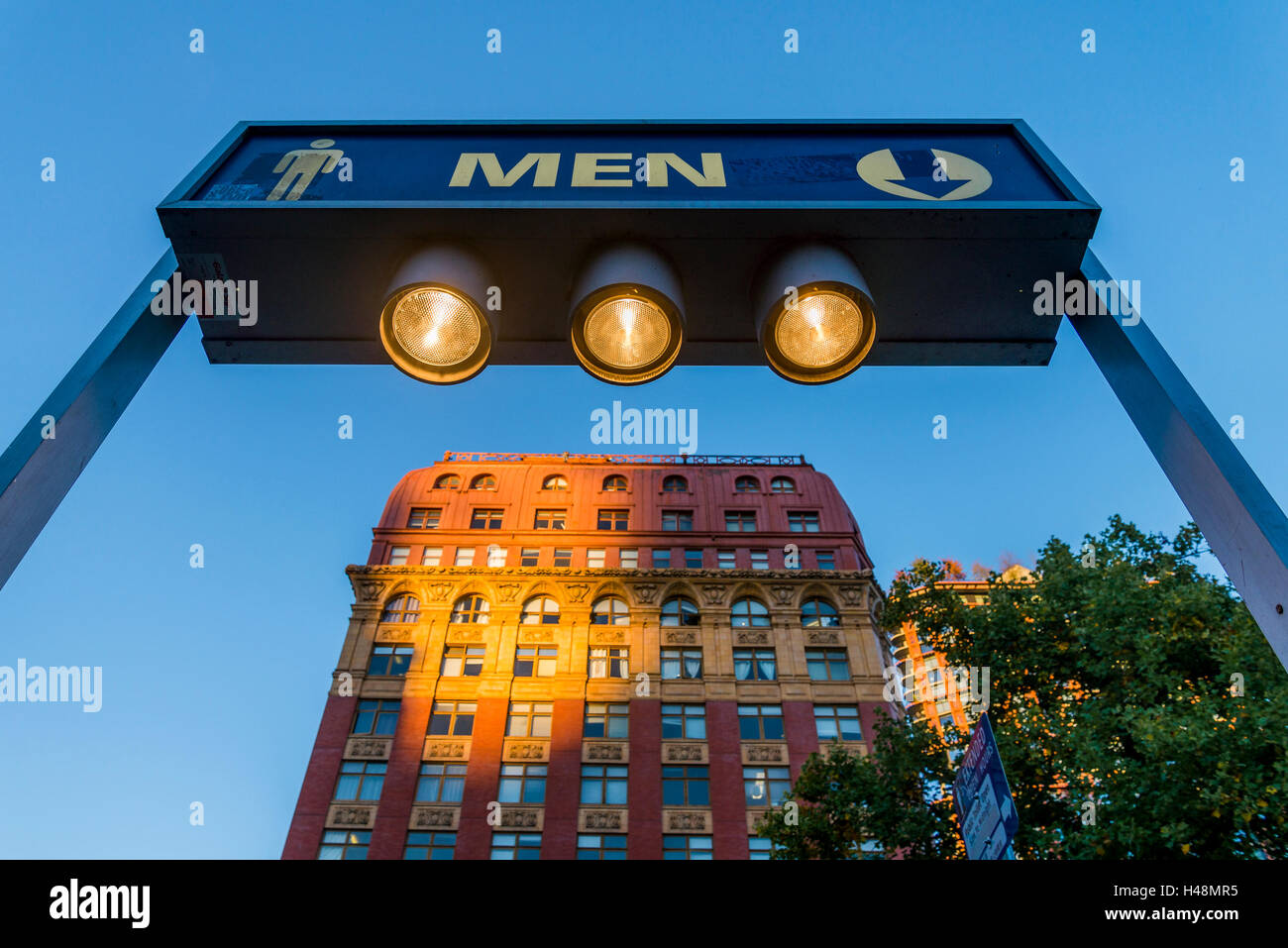Mens public toilet hi-res stock photography and images - Alamy