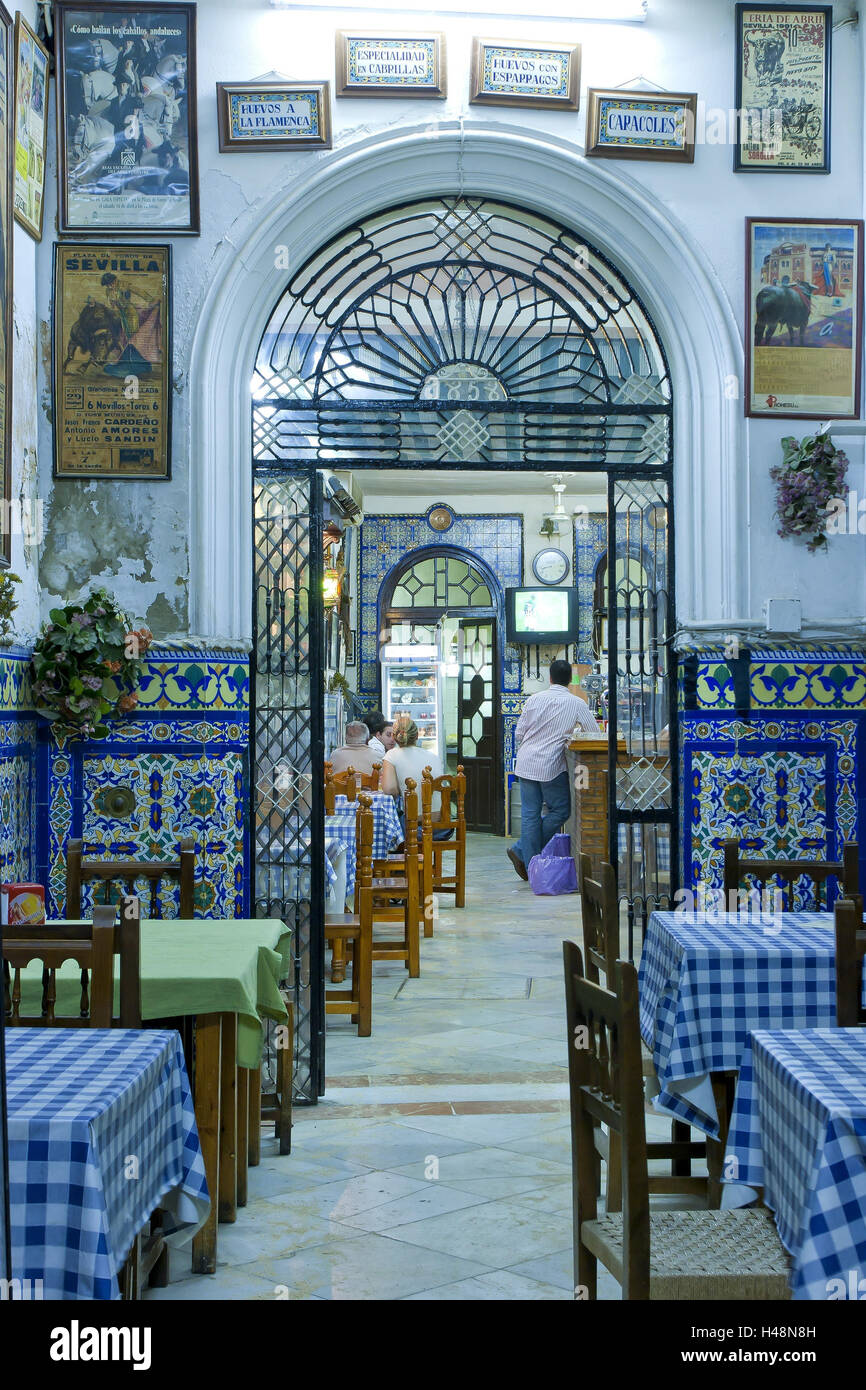 Andalusian interior design hi-res stock photography and images - Alamy