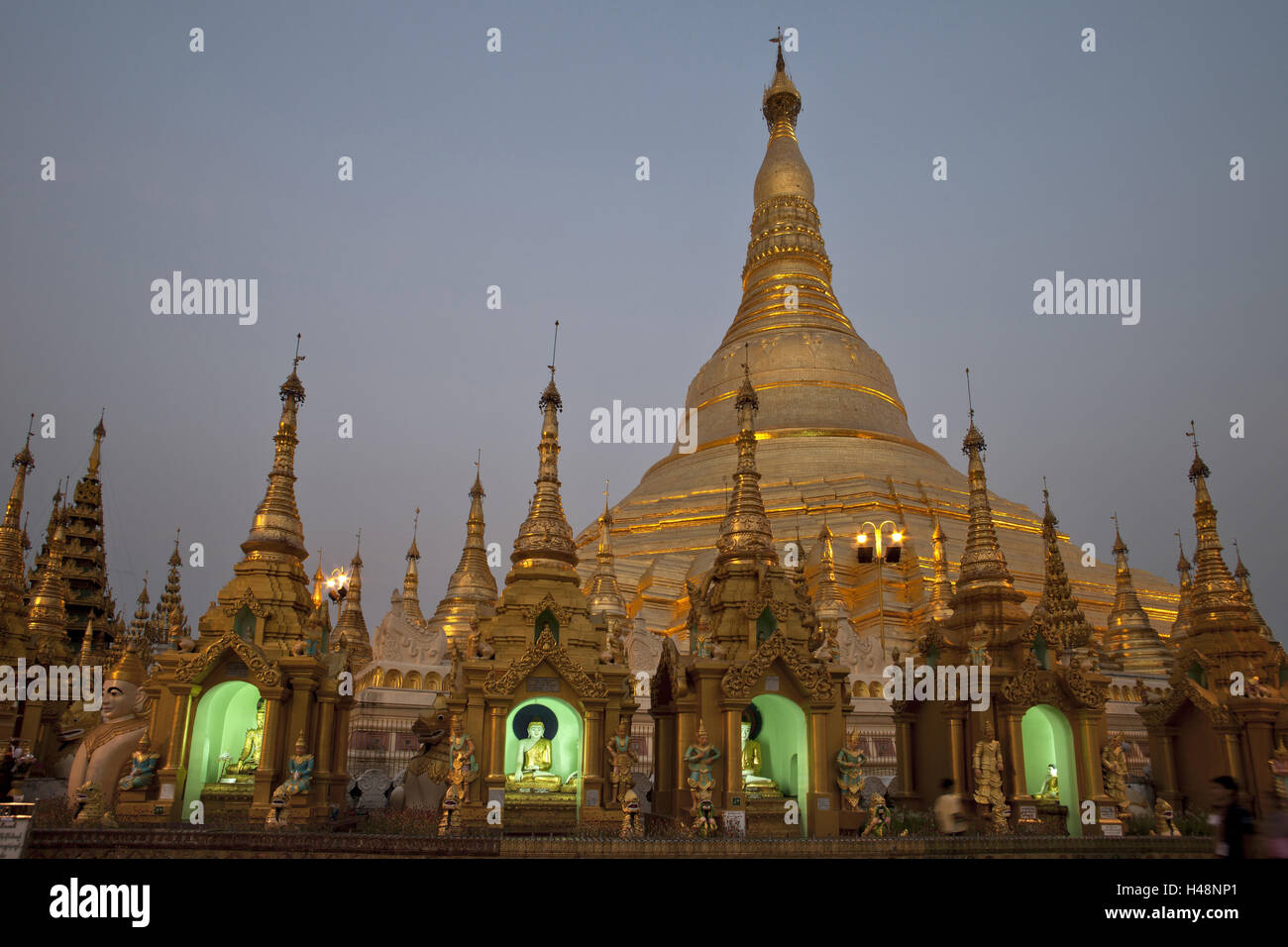 Myanmar, Rangoon, Shwedagon pagoda, also Shwedagon-Paya, Stupa, Buddhist shrine, evening, Stock Photo