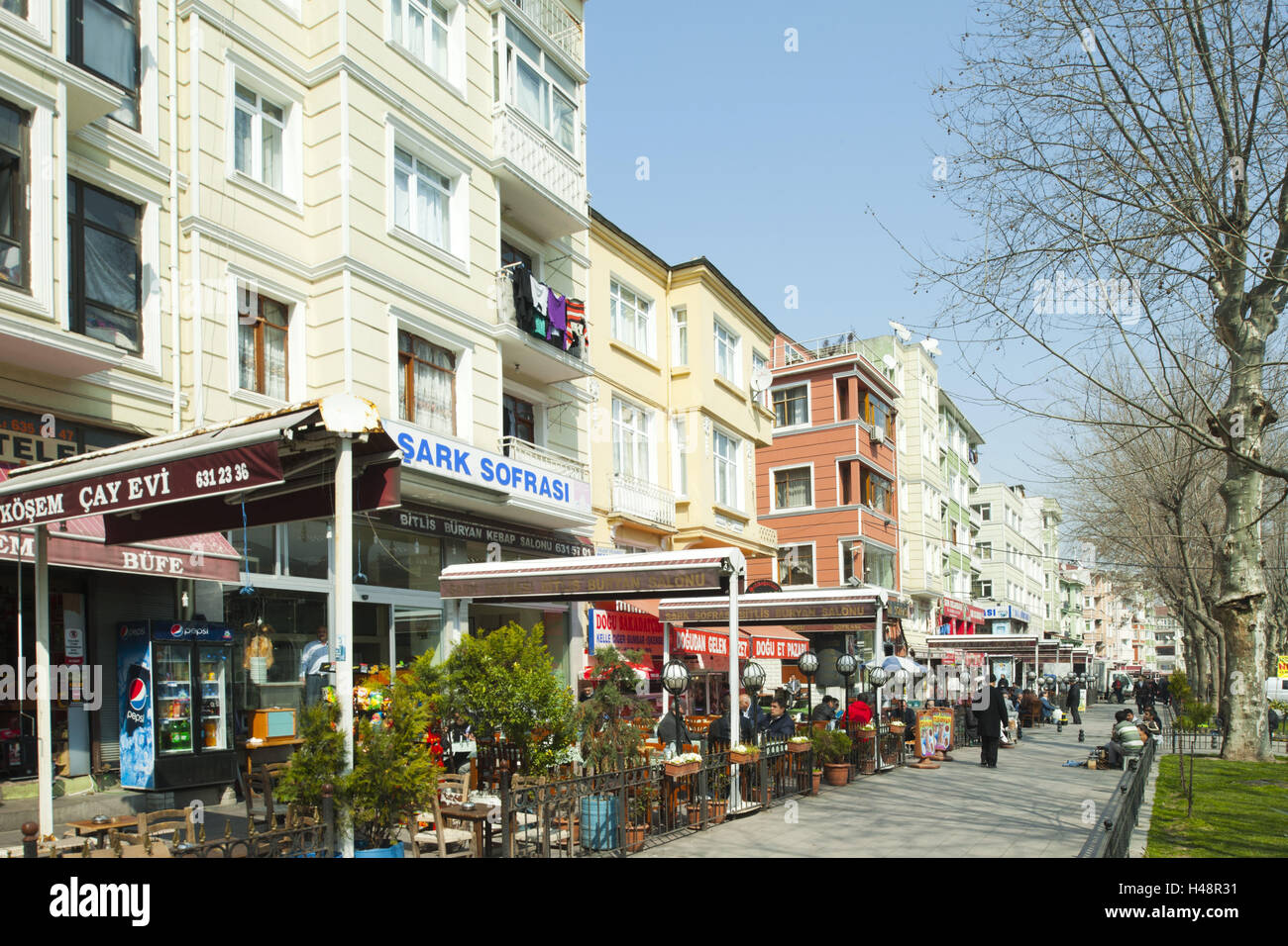 Turkey, Istanbul, Kirkcesme, Fatih Kadinlar Pazari with restaurants, Stock Photo
