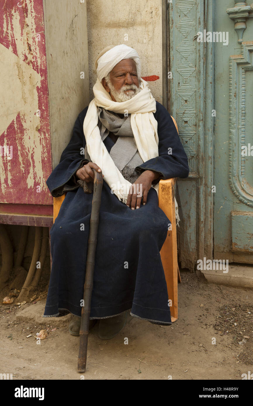 Old egyptian man walking in hi-res stock photography and images - Alamy
