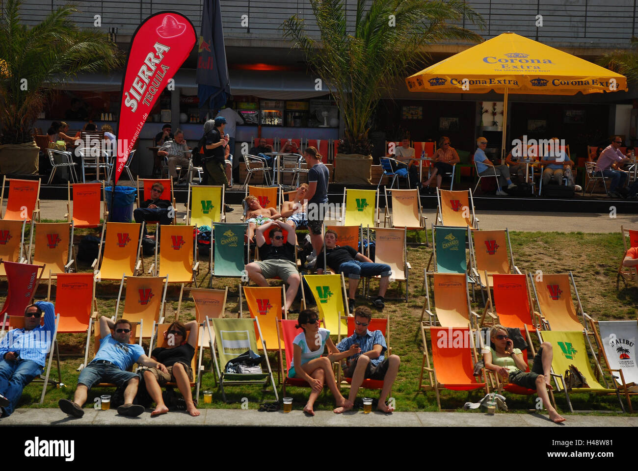 Germany, Berlin, Spree bow, beach cafe, deck chairs, people, town, capital, the Spree, River, riverside, summer, solar bath, guests, tourists, sun benches, take it easy, détente, rest, leisure time, Stock Photo