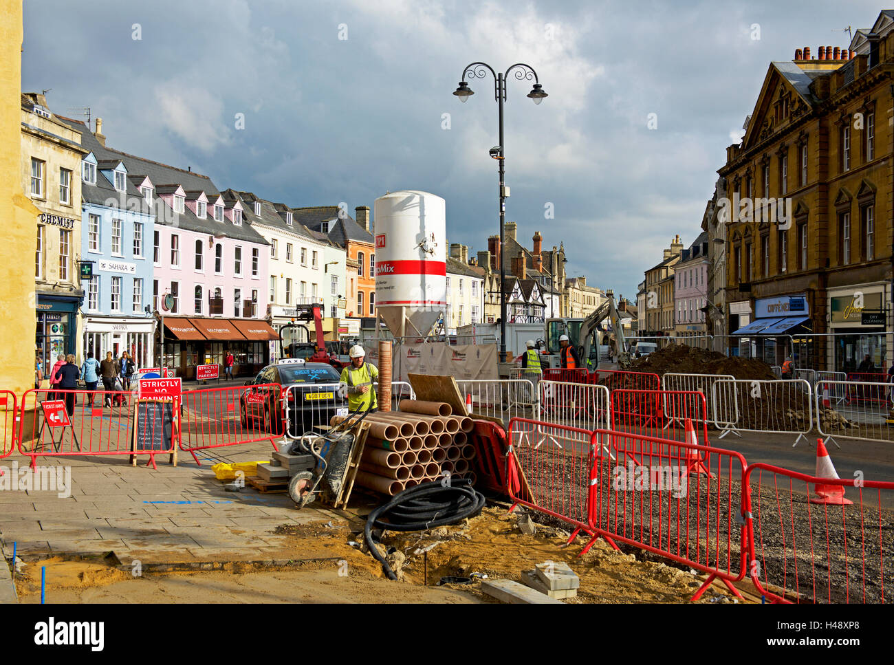 Repaving work going on in Cirencester, Gloucester, England UK Stock Photo
