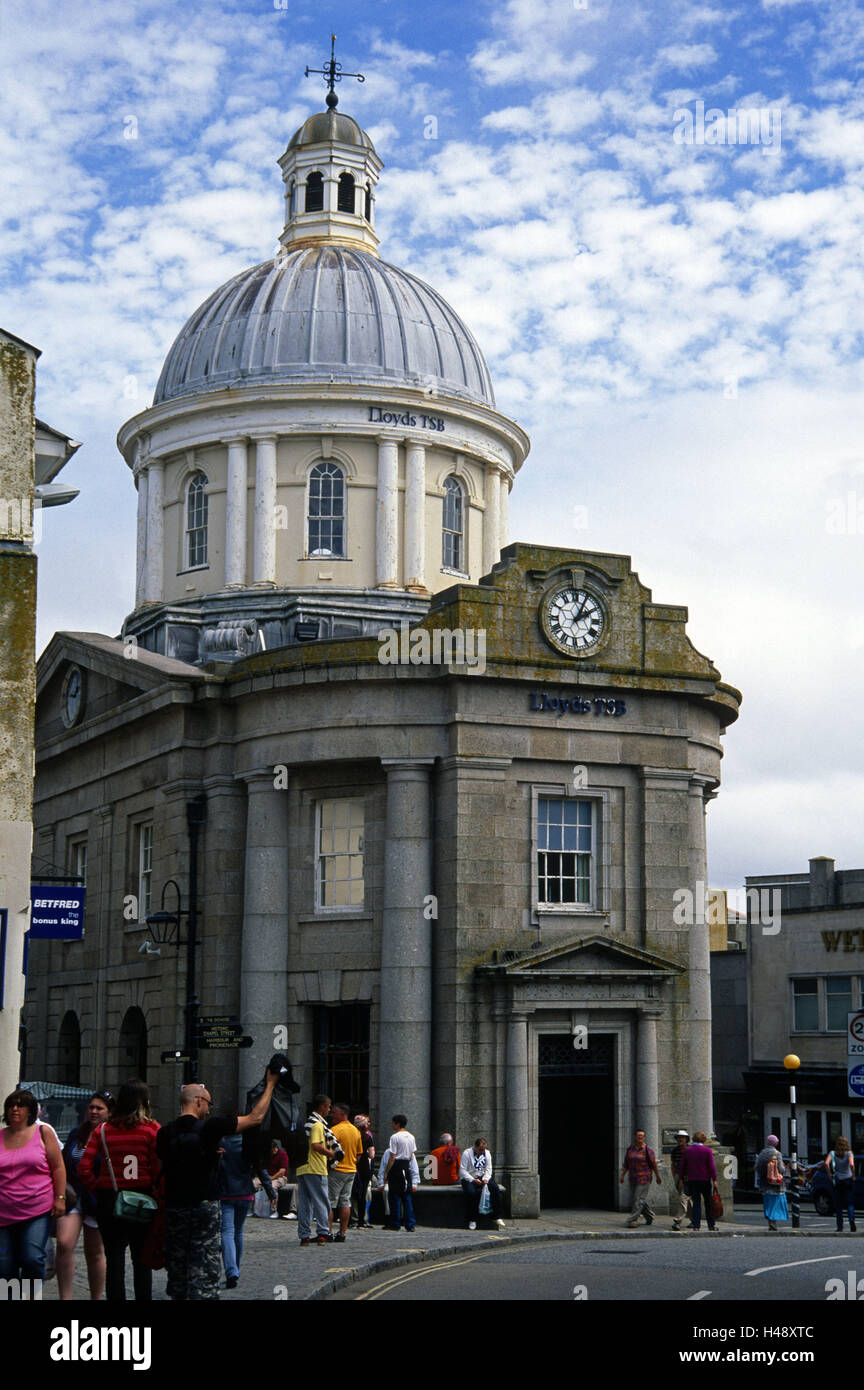 penzance-lloyds-bank-high-resolution-stock-photography-and-images-alamy