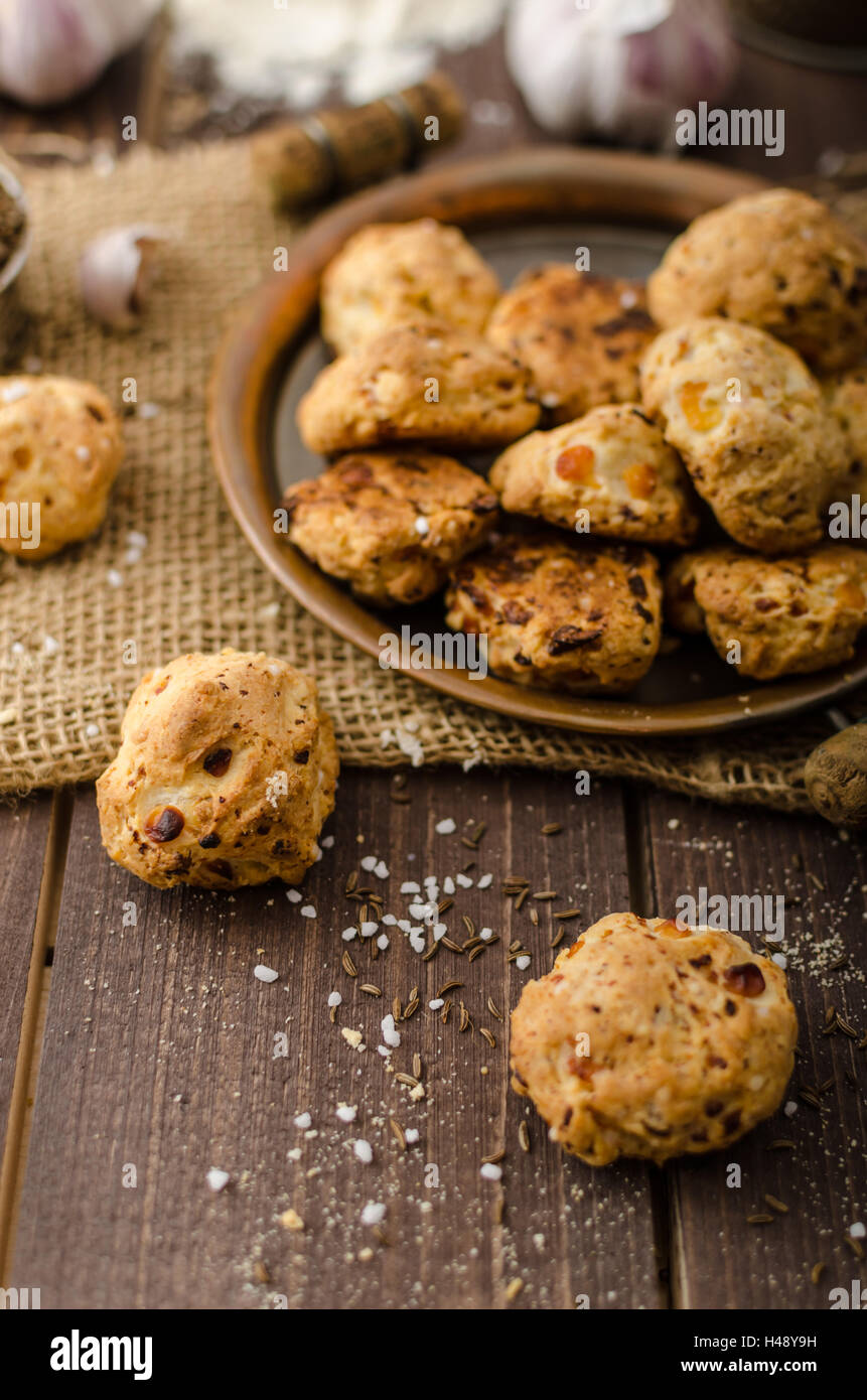 Crackers homemade, baked in oven with cottage cheese Stock Photo Alamy