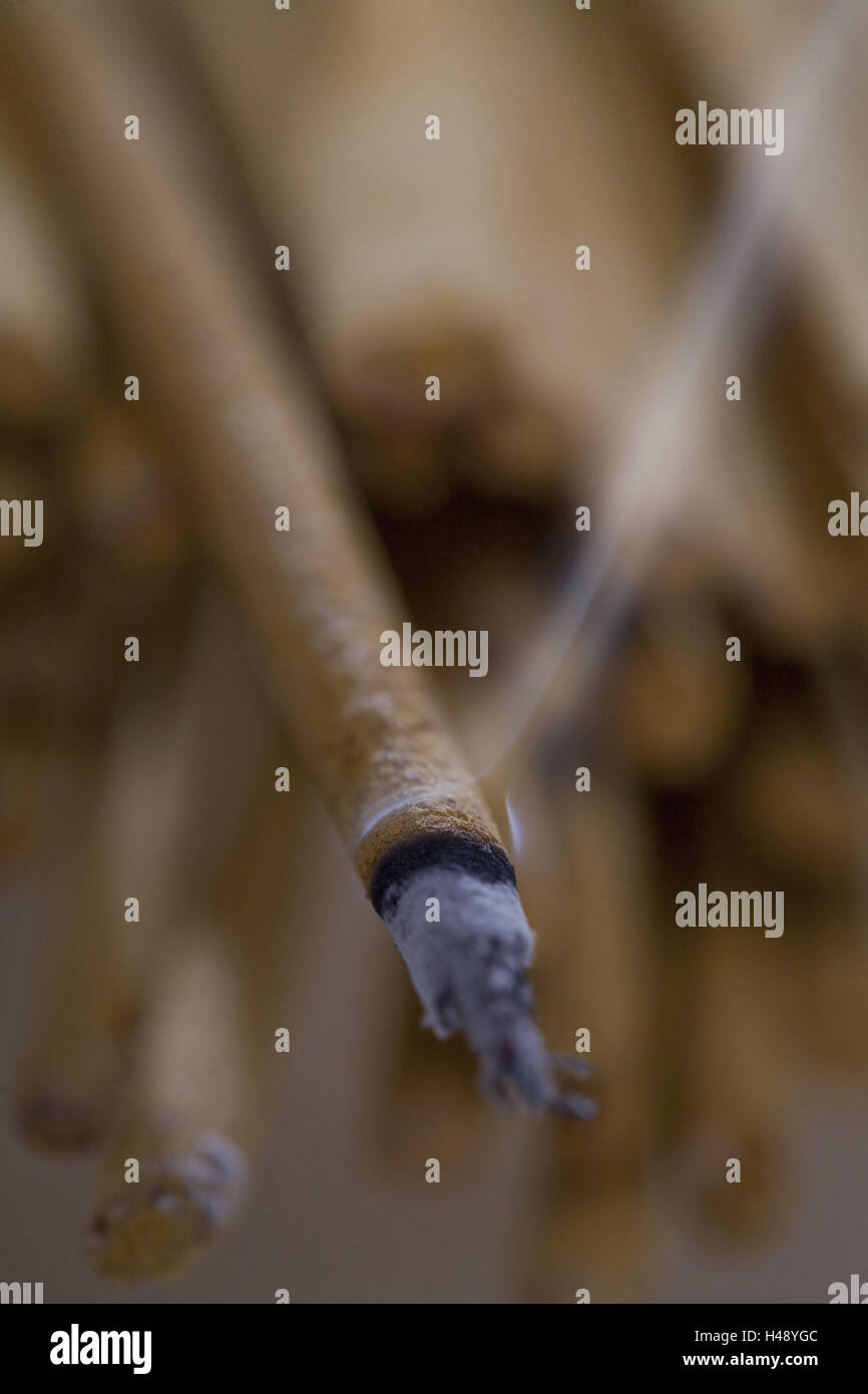 Burning joss sticks hires stock photography and images Alamy