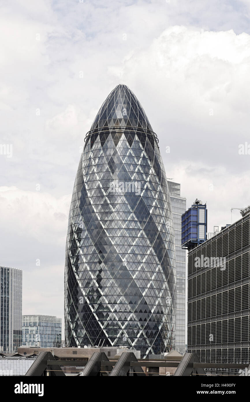 Norman foster buildings hi-res stock photography and images - Alamy