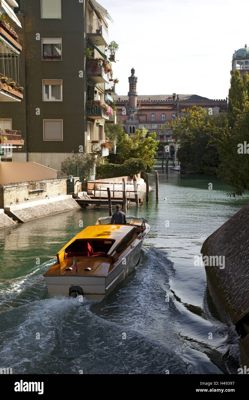 Venice, Lido, houses, channel, architecture Stock Photo Alamy