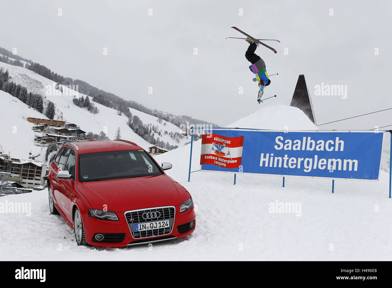 Car, Audi, winter, snow, hall brook-Hinterglemm, trick skier, crack, somersault, Stock Photo