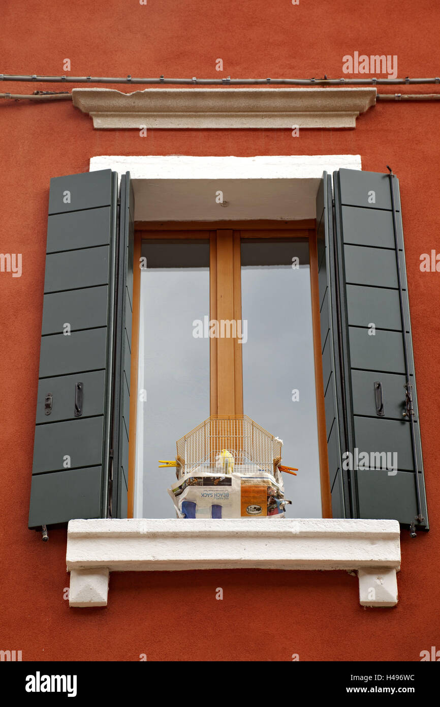 Venice, house, window, bird cage Stock Photo Alamy