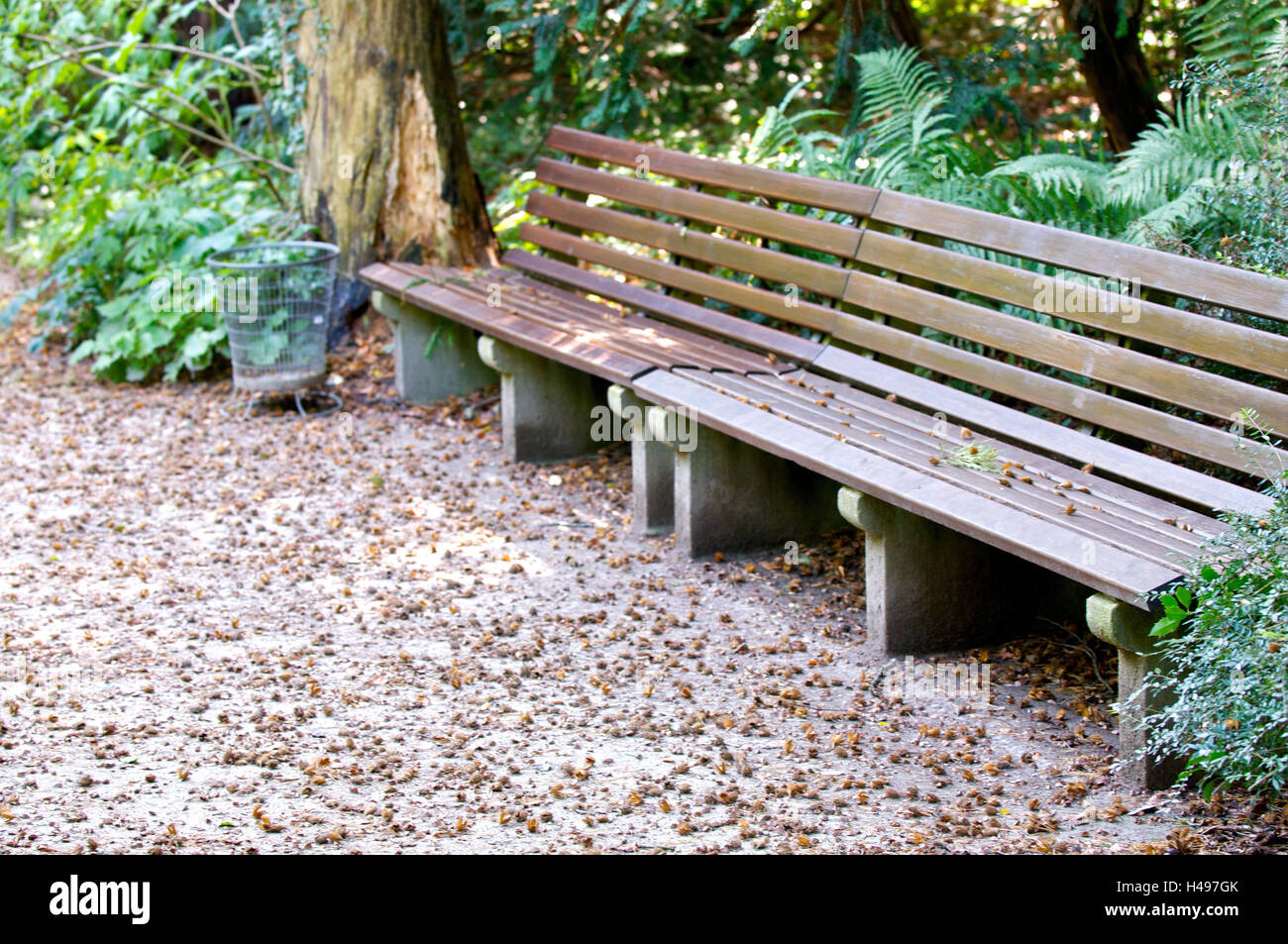Recycle bin hires stock photography and images Alamy