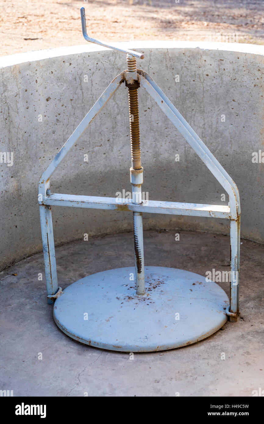 An irrigation control valve that uses an Acme style screw thread to control the volume of water