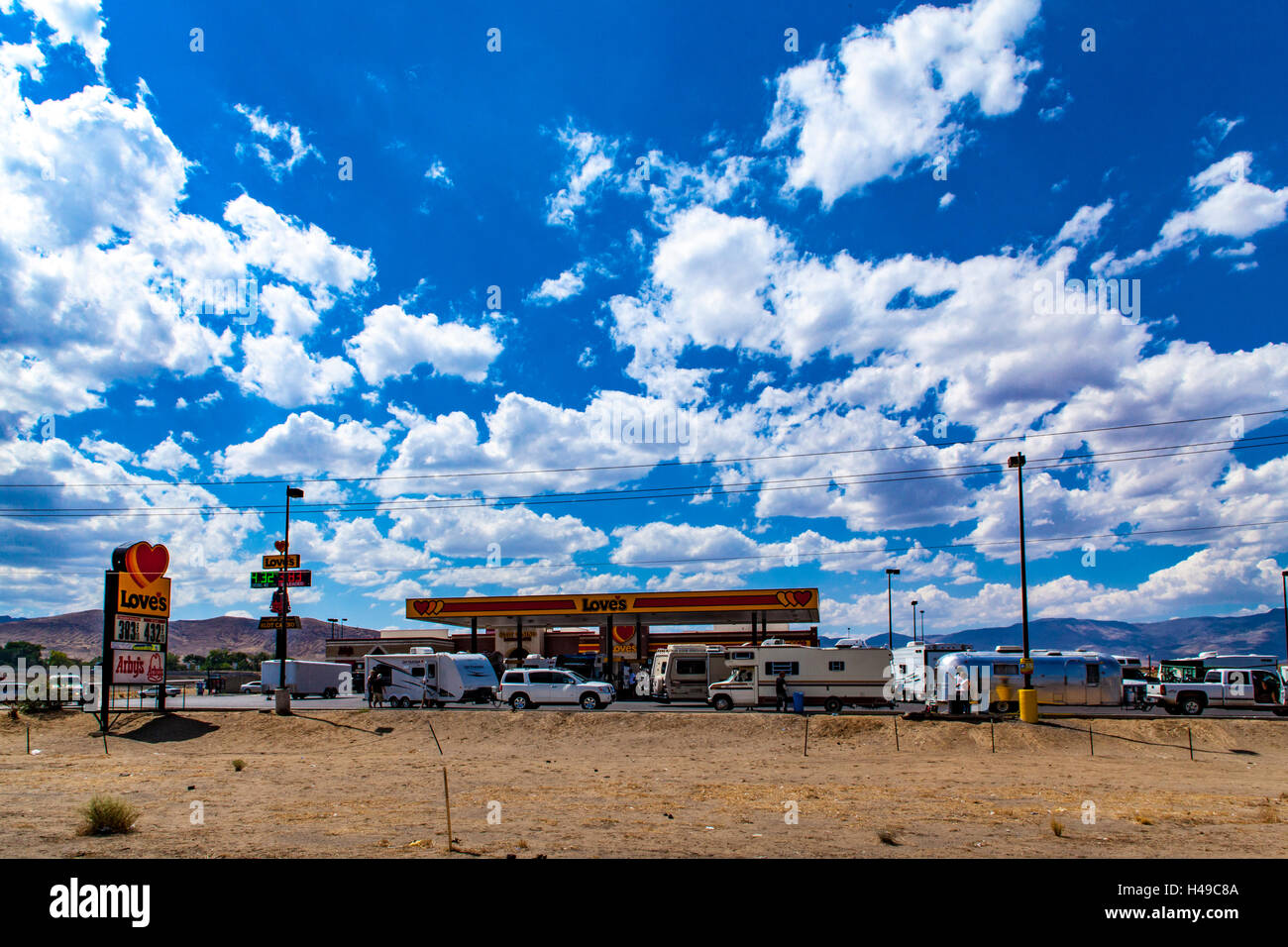 Burners on their way to Burning man stop in Fernley Nevada to stock up for the week in Black Rock City Stock Photo