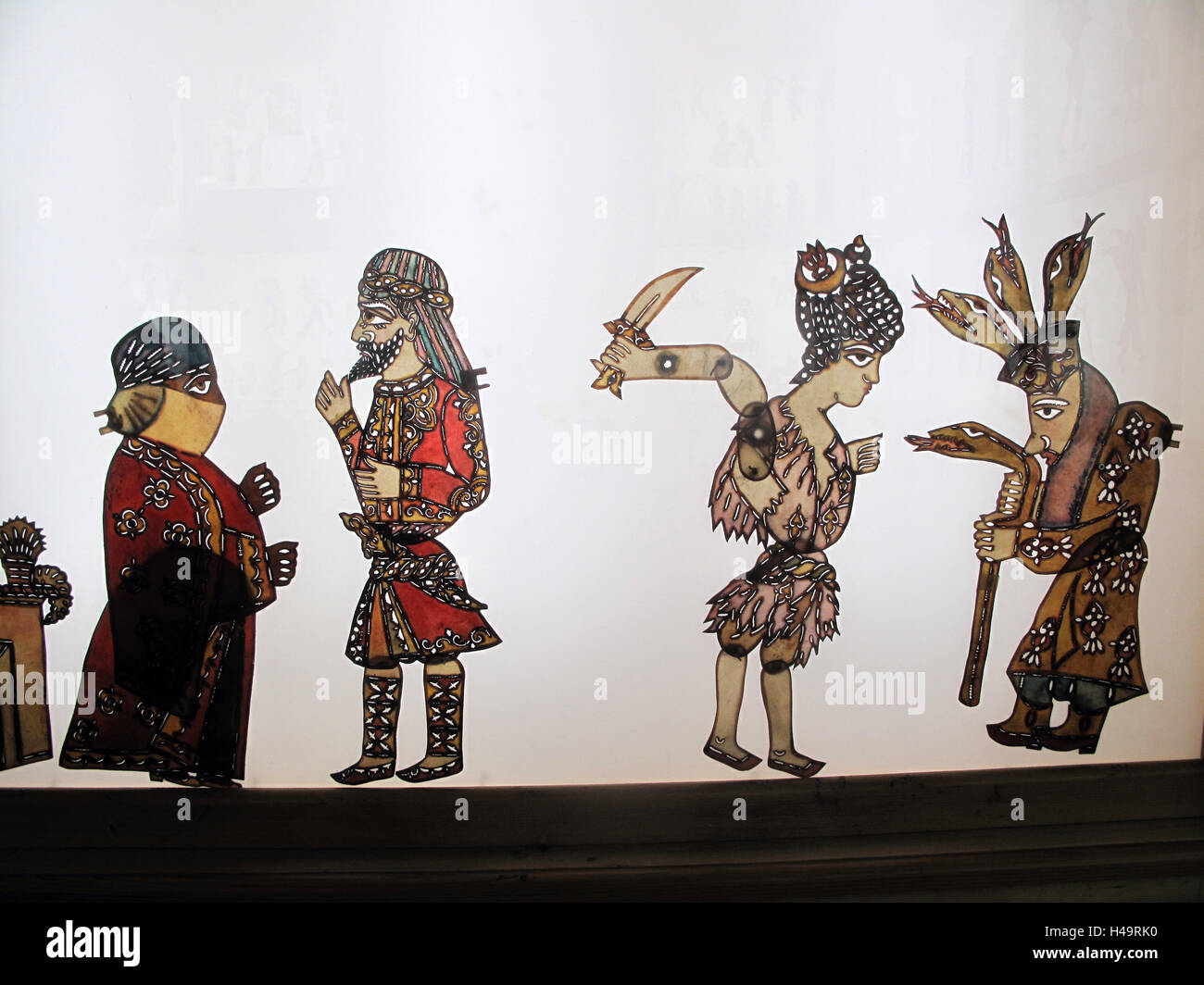 Bursa, Turkey. 2nd Oct, 2016. Karagoz puppets in the Karagoz Museum in Bursa, Turkey, 2 October 2016. The Turkish shadow puppetry, whose protagonist is called Karagoz, was an especially popular entertainment in the Ottoman Empire and was presented in palaces, but also in coffee houses. The main figures are Karagoz, a rough and shrewd man from the working class, and his arrogant neighbour Hacivat, the educated townsman. PHOTO: CONSTANZE LETSCH/dpa/Alamy Live News Stock Photo