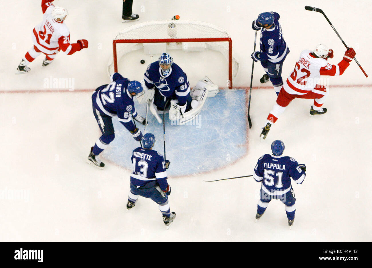 Tampa, Florida, USA. 13th Oct, 2016. DIRK SHADD | Times.Detroit Red Wings left wing Thomas Vanek (62), right, along with teammate Detroit Red Wings left wing Tomas Tatar (21), top left, celebrate Vanek's first period goal against the Tampa Bay Lightning. Thursday, Oct. 13, 2016 in Tampa. Credit:  Dirk Shadd/Tampa Bay Times/ZUMA Wire/Alamy Live News Stock Photo