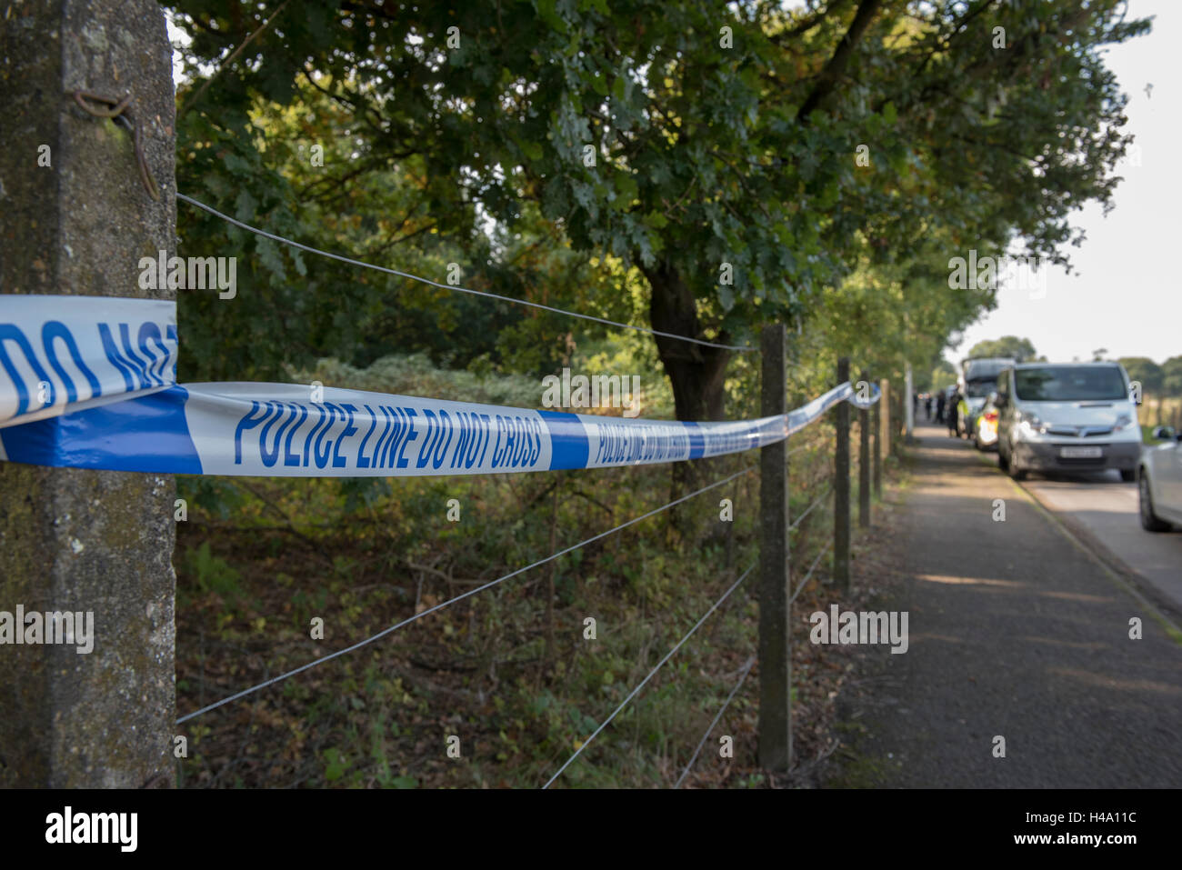 Beaconsfield, Buckinghamshire, UK. 14th October 2016. Police vehicles