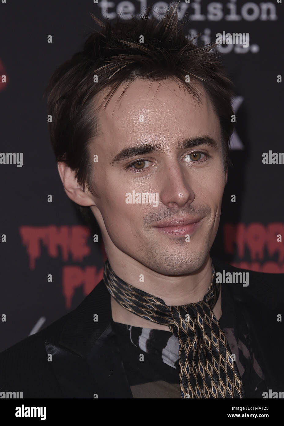 West Hollywood, Ca. 13th Oct, 2016. Reeve Carney at the red carpet