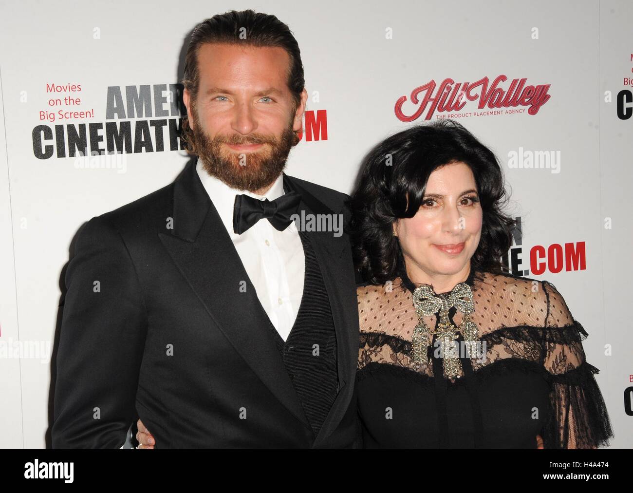 Beverly Hills, CA. 14th Oct, 2016. Bradley Cooper, Sue Kroll at arrivals for American Cinematheque's 2016 Award Show, The Beverly Hilton Hotel, Beverly Hills, CA October 14, 2016. Credit:  Elizabeth Goodenough/Everett Collection/Alamy Live News Stock Photo